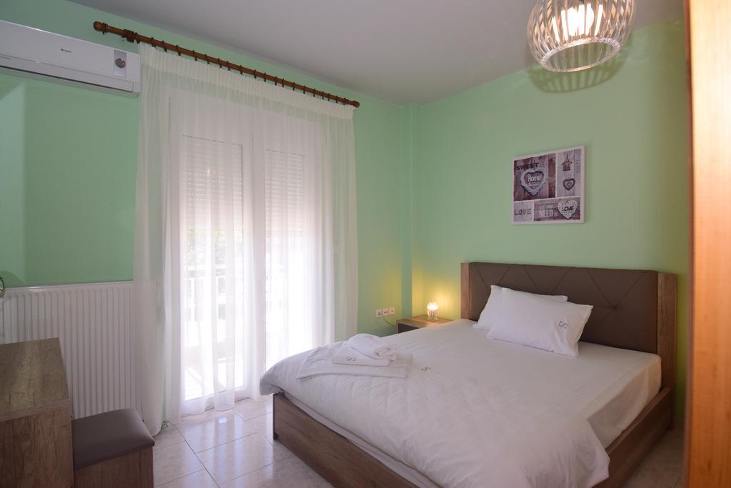 Bourlis Apartments อัสโปรวาลตา ภายนอก รูปภาพ