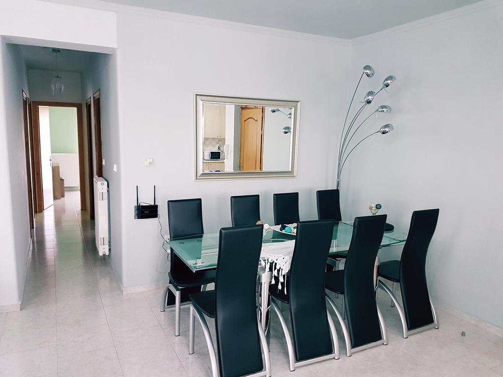 Bourlis Apartments อัสโปรวาลตา ภายนอก รูปภาพ