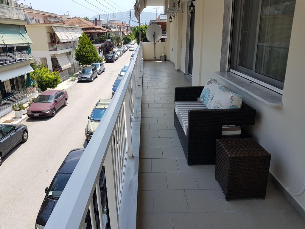 Bourlis Apartments อัสโปรวาลตา ภายนอก รูปภาพ